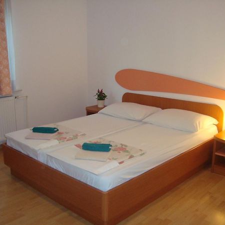 Guesthouse Koprivec Ljubljana Ngoại thất bức ảnh