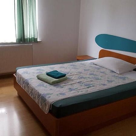 Guesthouse Koprivec Ljubljana Ngoại thất bức ảnh