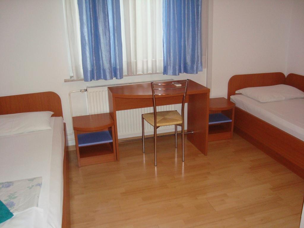 Guesthouse Koprivec Ljubljana Phòng bức ảnh