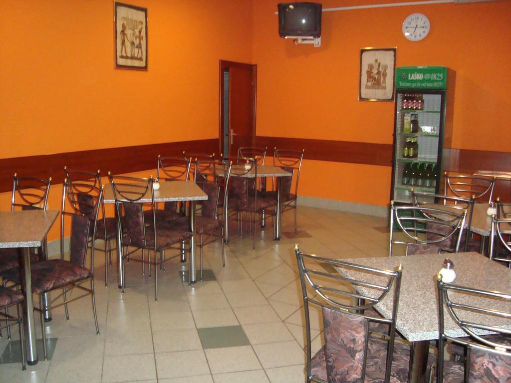 Guesthouse Koprivec Ljubljana Ngoại thất bức ảnh