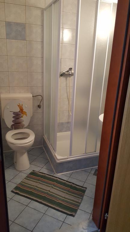 Guesthouse Koprivec Ljubljana Ngoại thất bức ảnh